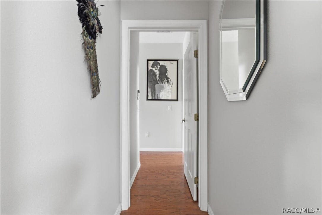 625 E Gilchrist Court, Hernando, FL 34442 Entrance to primary bedroom