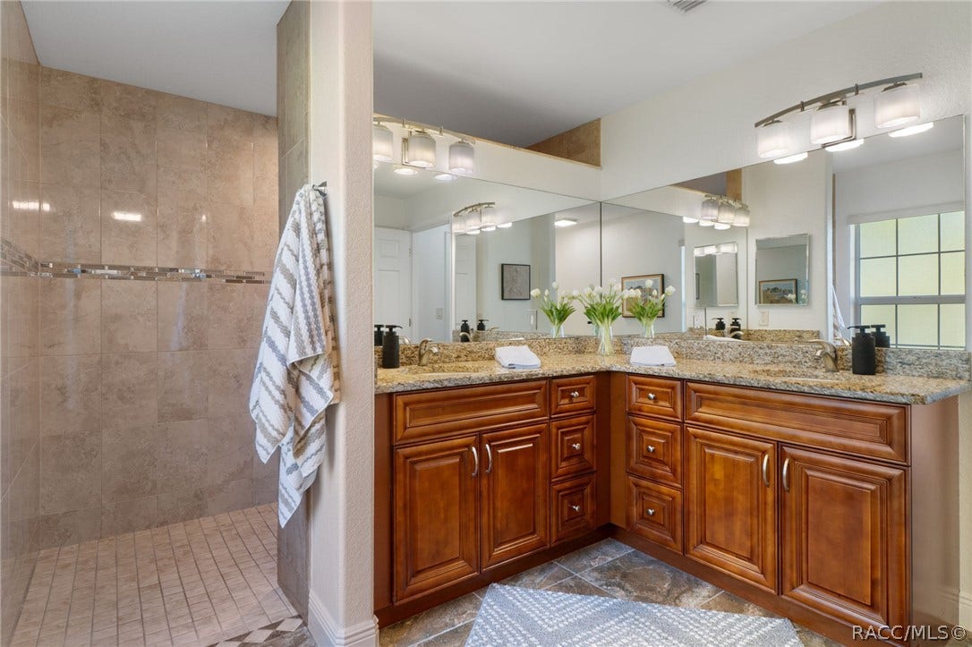 11845 N Bluff Cove Path, Dunnellon, FL 34434 11845 N Bluff Cove Path, Dunnellon, FL 34434
