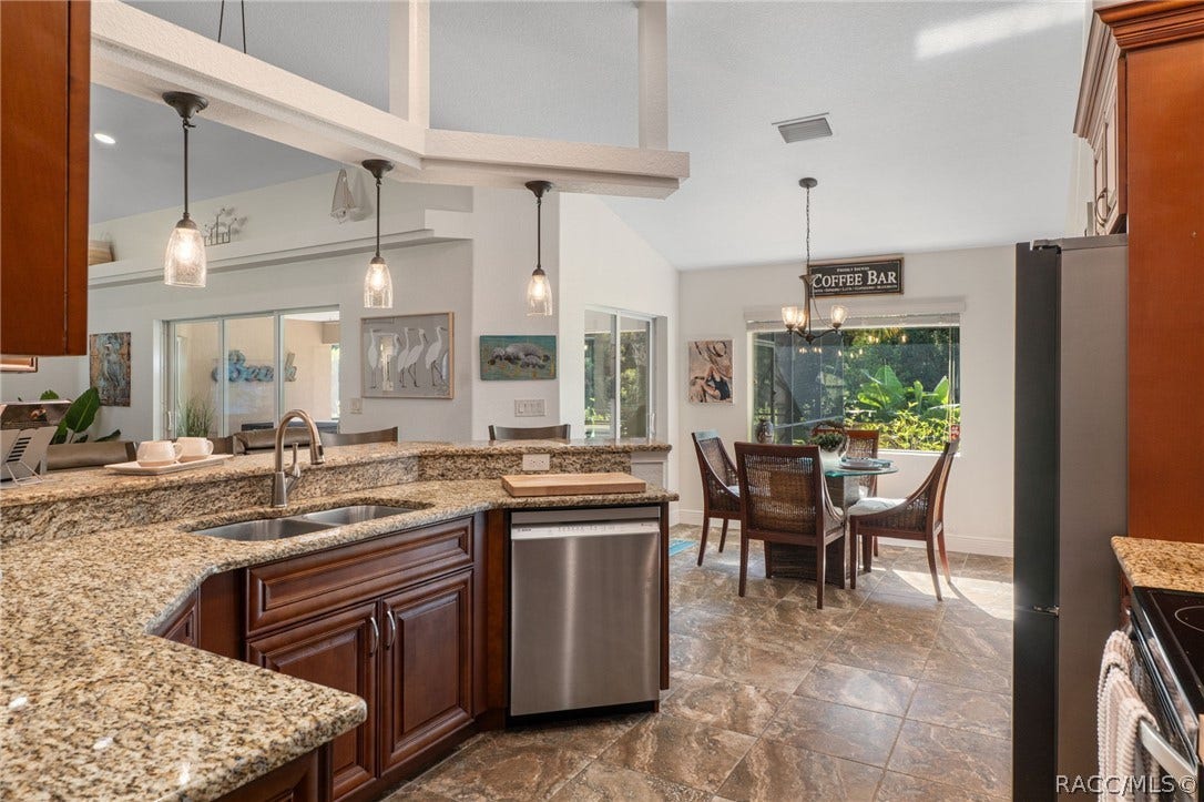 11845 N Bluff Cove Path, Dunnellon, FL 34434 11845 N Bluff Cove Path, Dunnellon, FL 34434