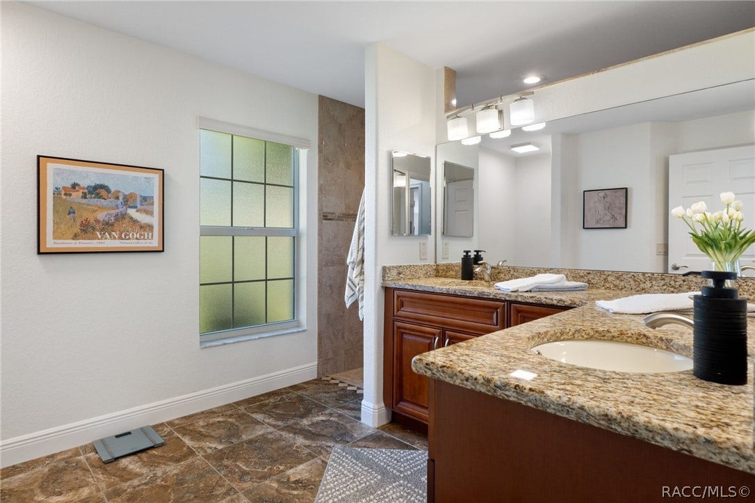 11845 N Bluff Cove Path, Dunnellon, FL 34434 11845 N Bluff Cove Path, Dunnellon, FL 34434