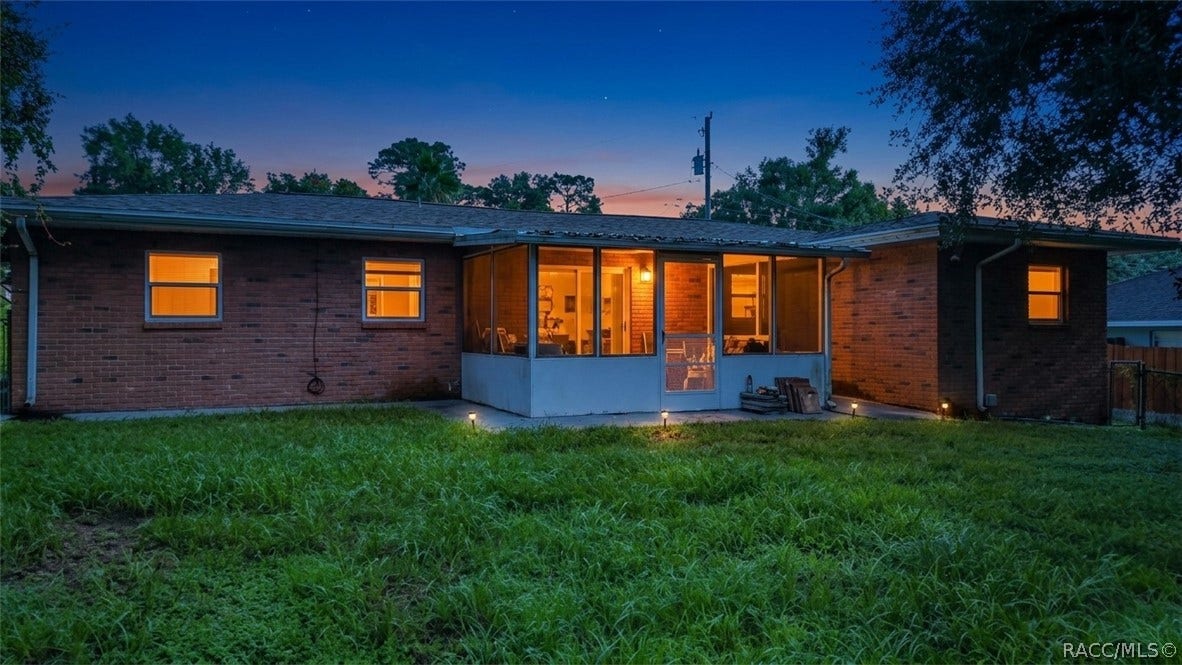 419 Wright Street, Inverness, FL 34452