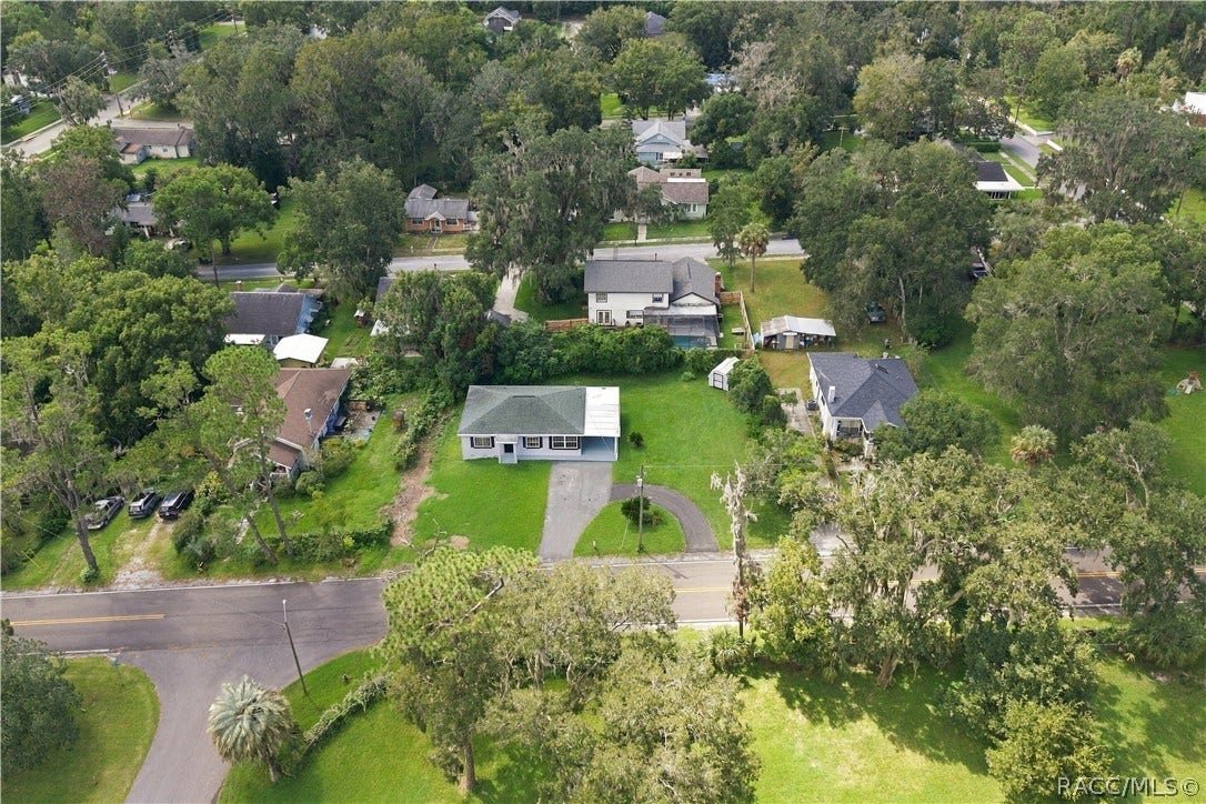 33 North Avenue W, Brooksville, FL 34601 33 North Avenue W, Brooksville, FL 34601