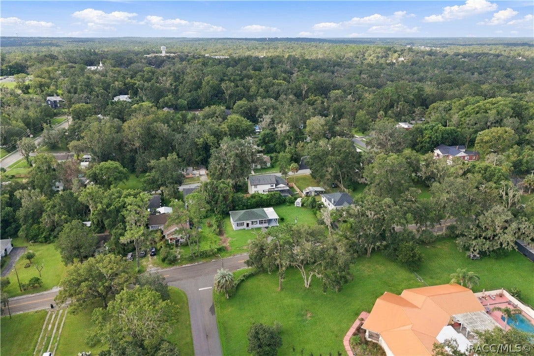 33 North Avenue W, Brooksville, FL 34601 33 North Avenue W, Brooksville, FL 34601