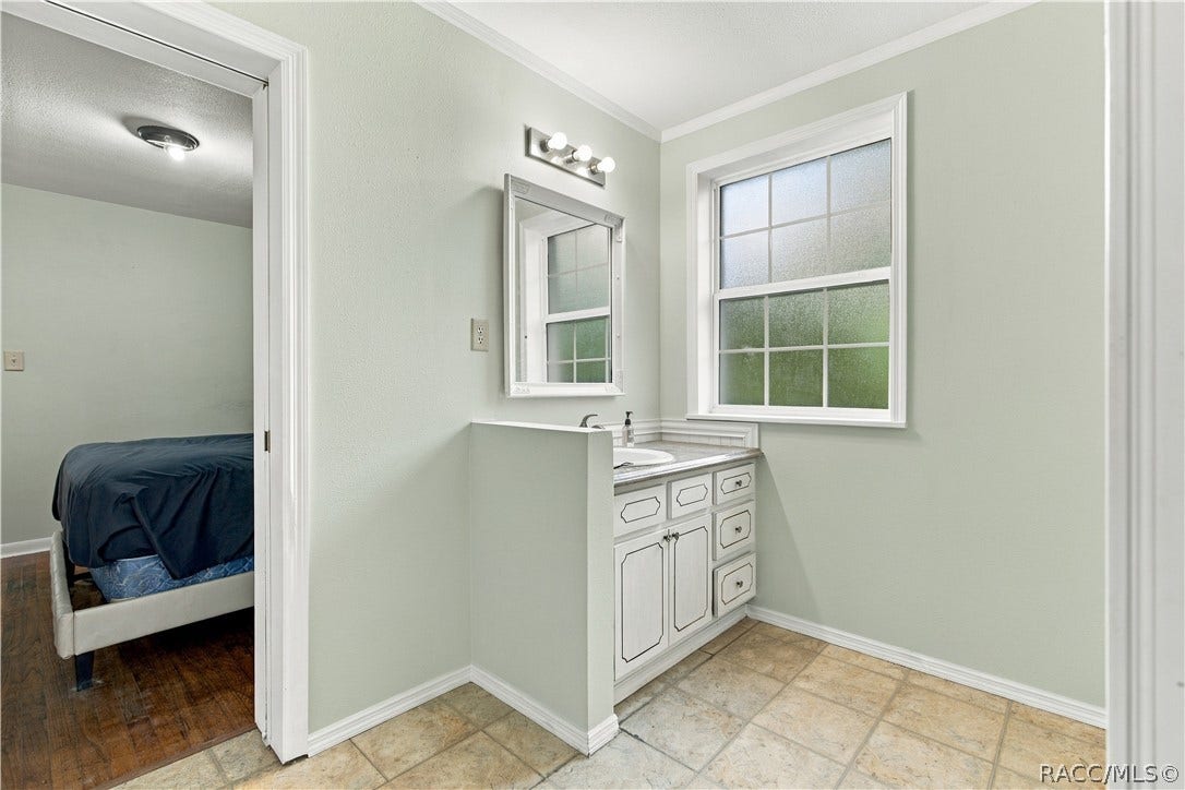 33 North Avenue W, Brooksville, FL 34601 33 North Avenue W, Brooksville, FL 34601