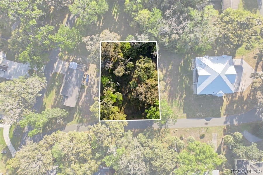 Property photo for 20 NW Magnolia Circle, Crystal River, FL