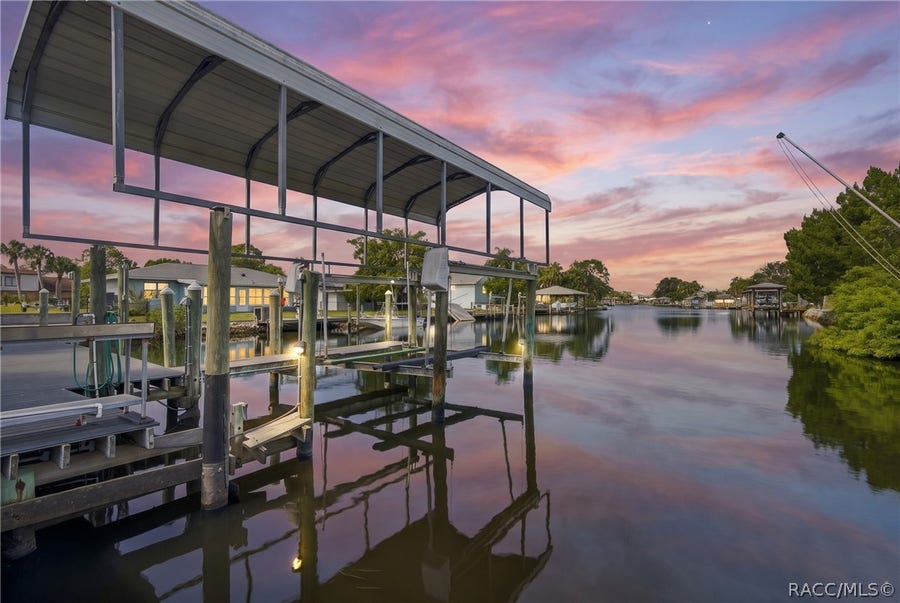 Property photo for 11675 W Dixie Shores Drive, Crystal River, FL