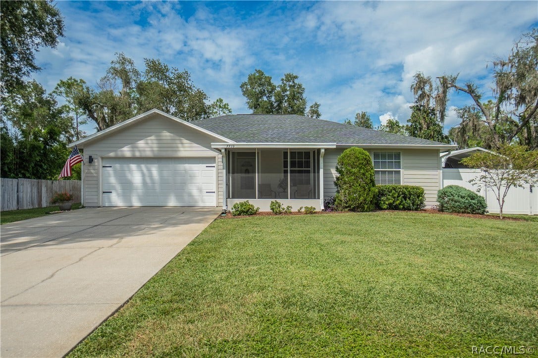 7739 E Pocono Drive, Inverness, FL 34450