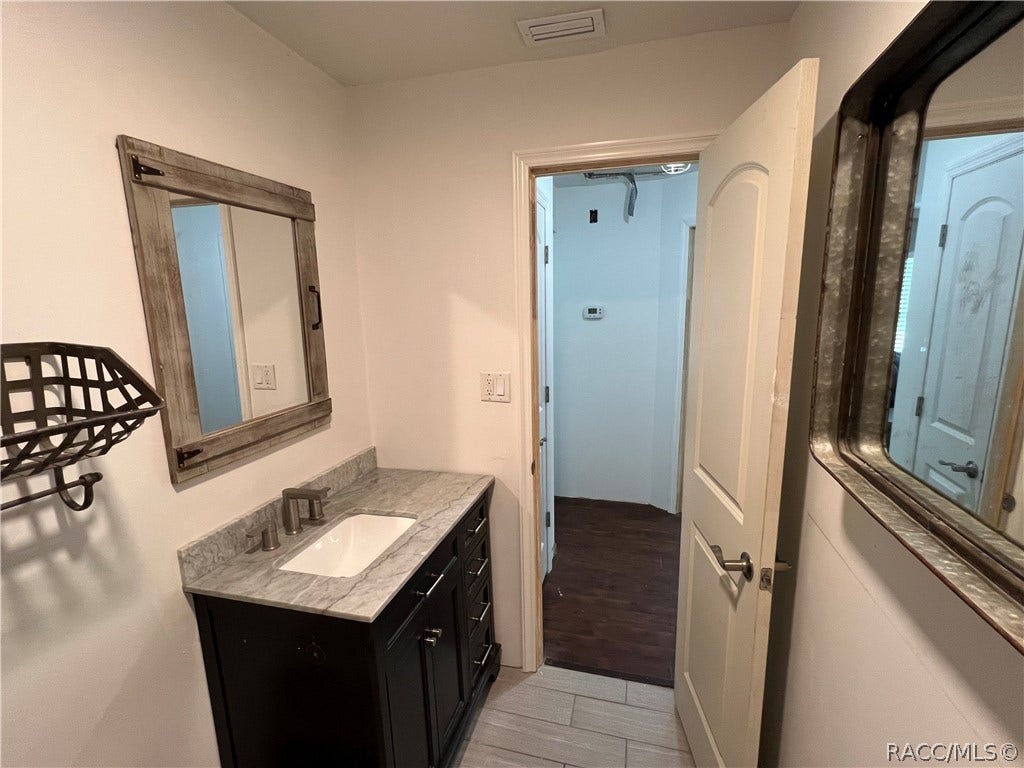 6508 N Iris Drive, Hernando, FL 34442 6508 N Iris Drive, Hernando, FL 34442