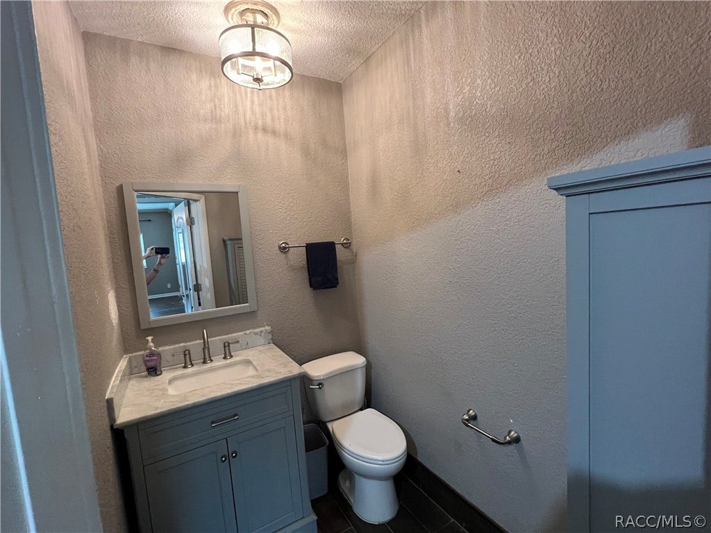 6508 N Iris Drive, Hernando, FL 34442 6508 N Iris Drive, Hernando, FL 34442
