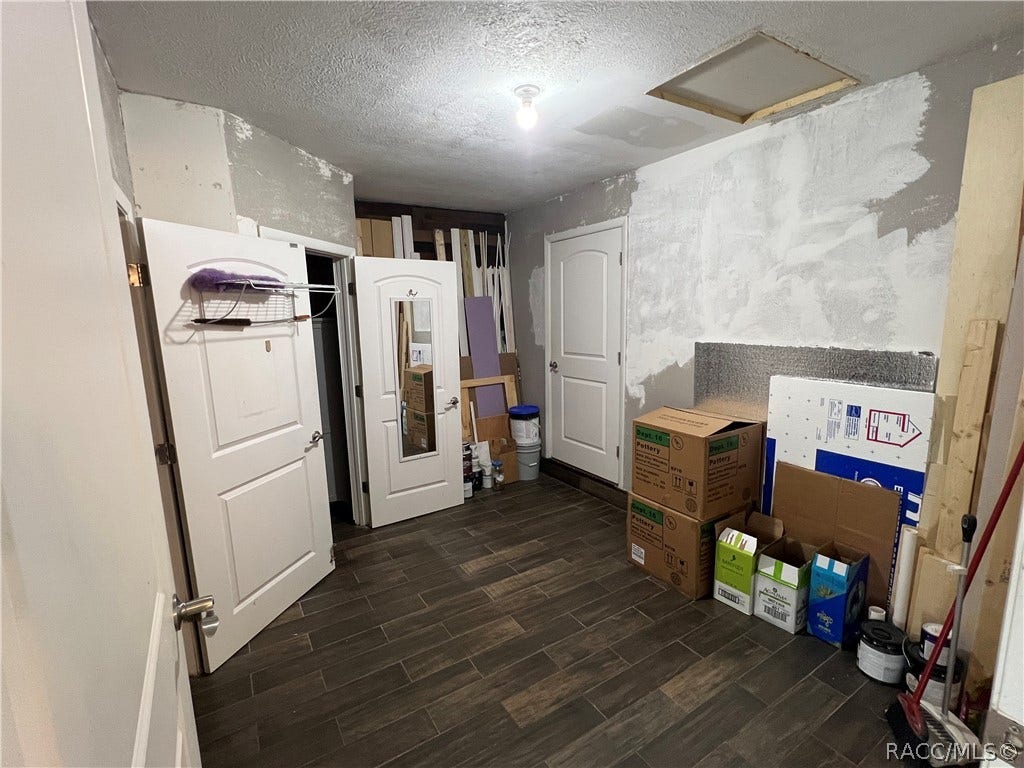 6508 N Iris Drive, Hernando, FL 34442 6508 N Iris Drive, Hernando, FL 34442