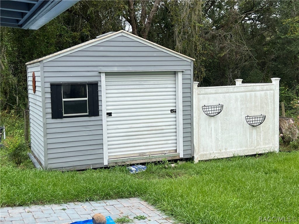 6508 N Iris Drive, Hernando, FL 34442 6508 N Iris Drive, Hernando, FL 34442