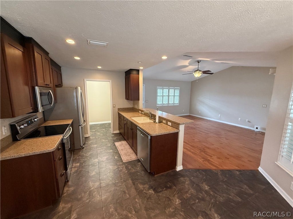 1035 S Brookfield Drive, Lecanto, FL 34461 1035 S Brookfield Drive, Lecanto, FL 34461