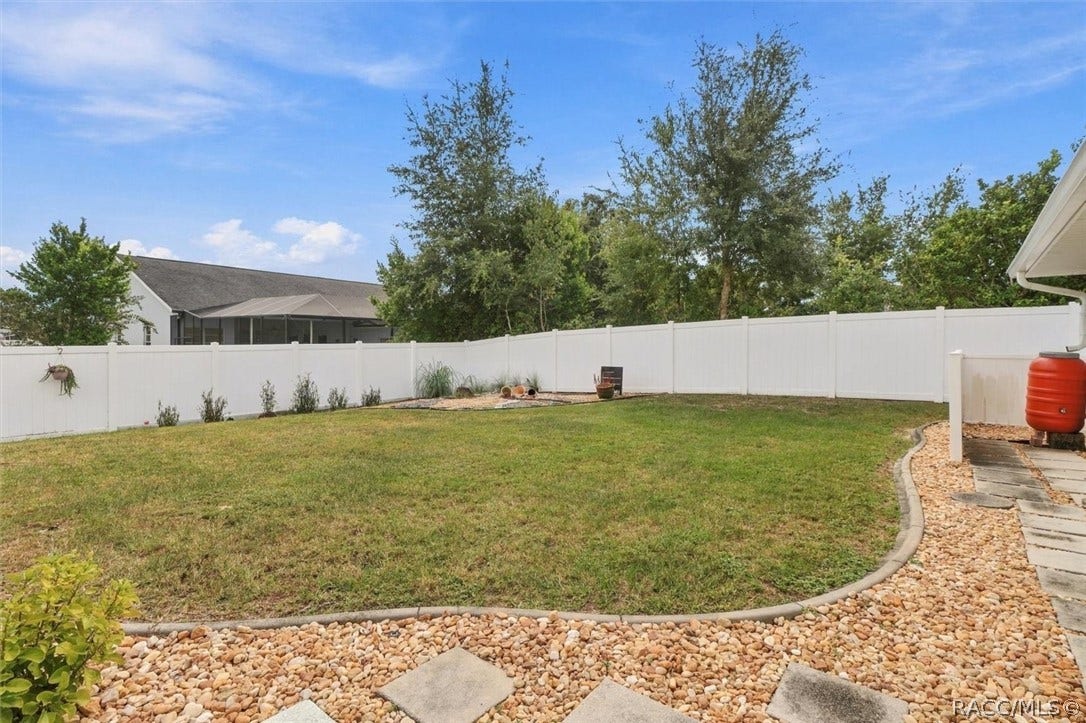 1099 S Brookfield Drive, Lecanto, FL 34461
