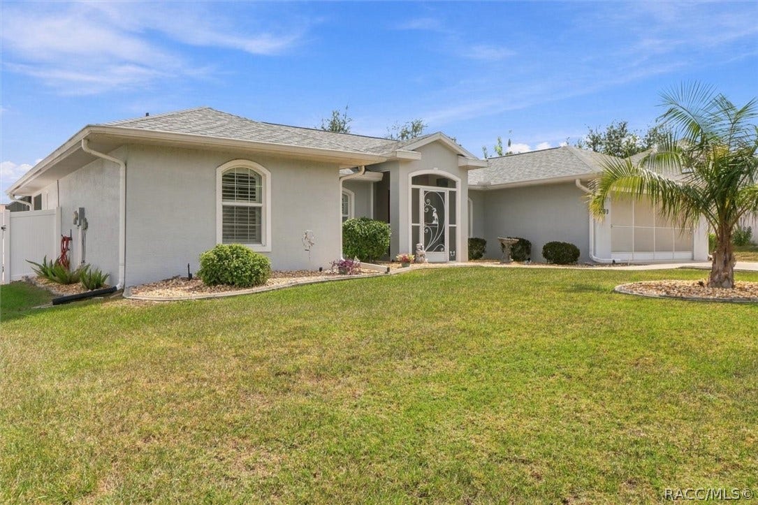 1099 S Brookfield Drive, Lecanto, FL 34461