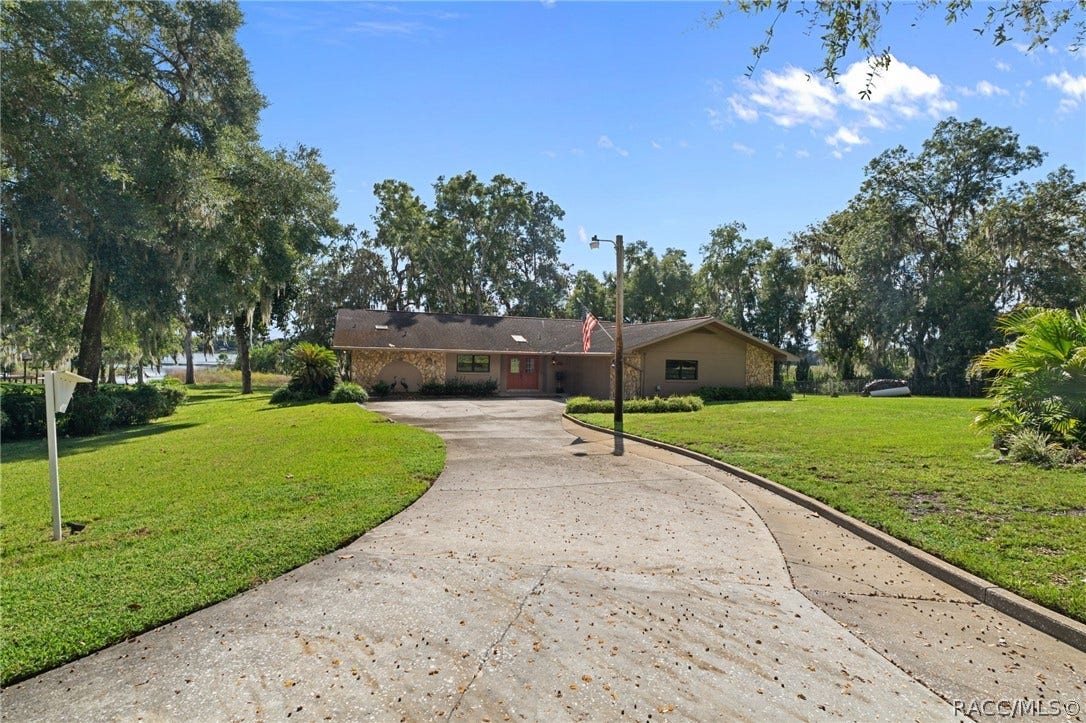 2585 S Zellner Drive, Inverness, FL 34450 2585 S Zellner Drive, Inverness, FL 34450