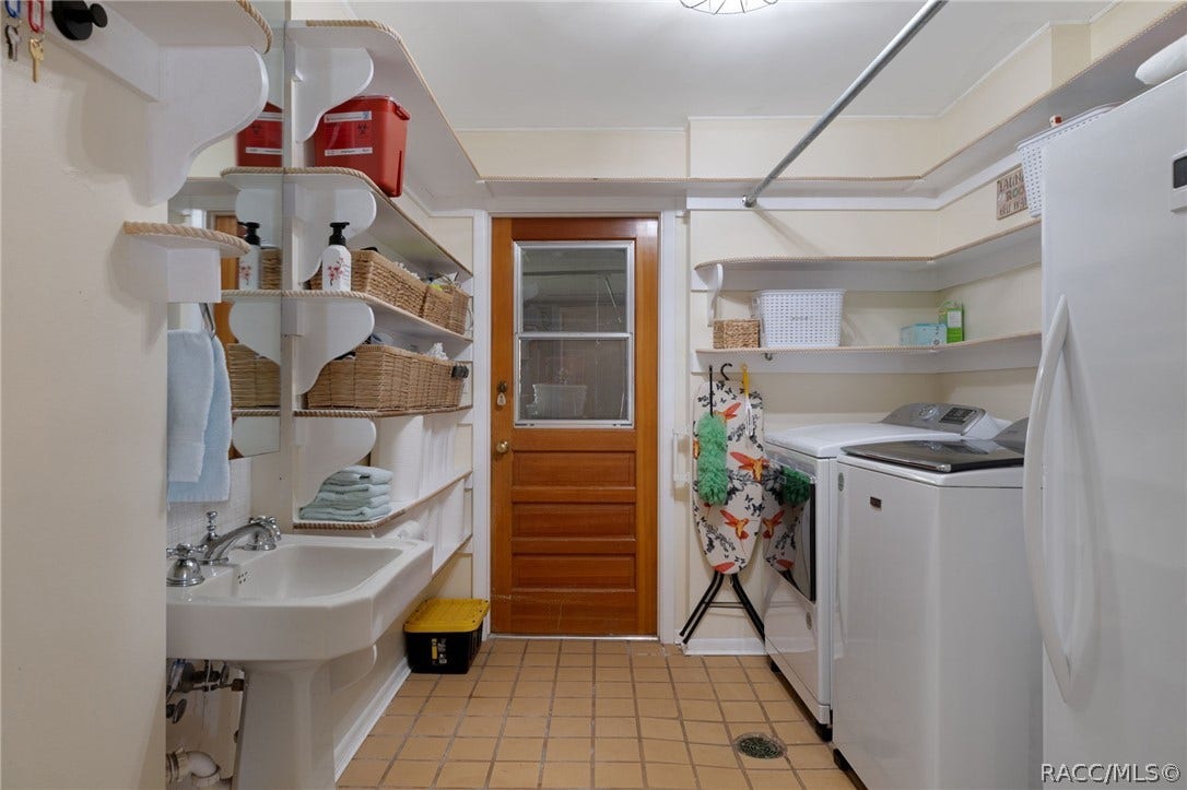 2585 S Zellner Drive, Inverness, FL 34450 2585 S Zellner Drive, Inverness, FL 34450