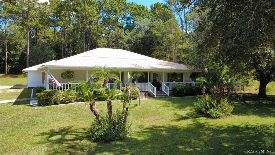 Property photo for 2195 W Huntington Drive, Beverly Hills, FL