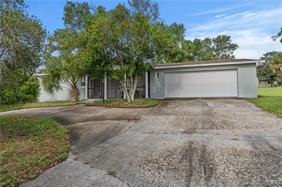 Property photo for 106 S Lucille Street, Beverly Hills, FL
