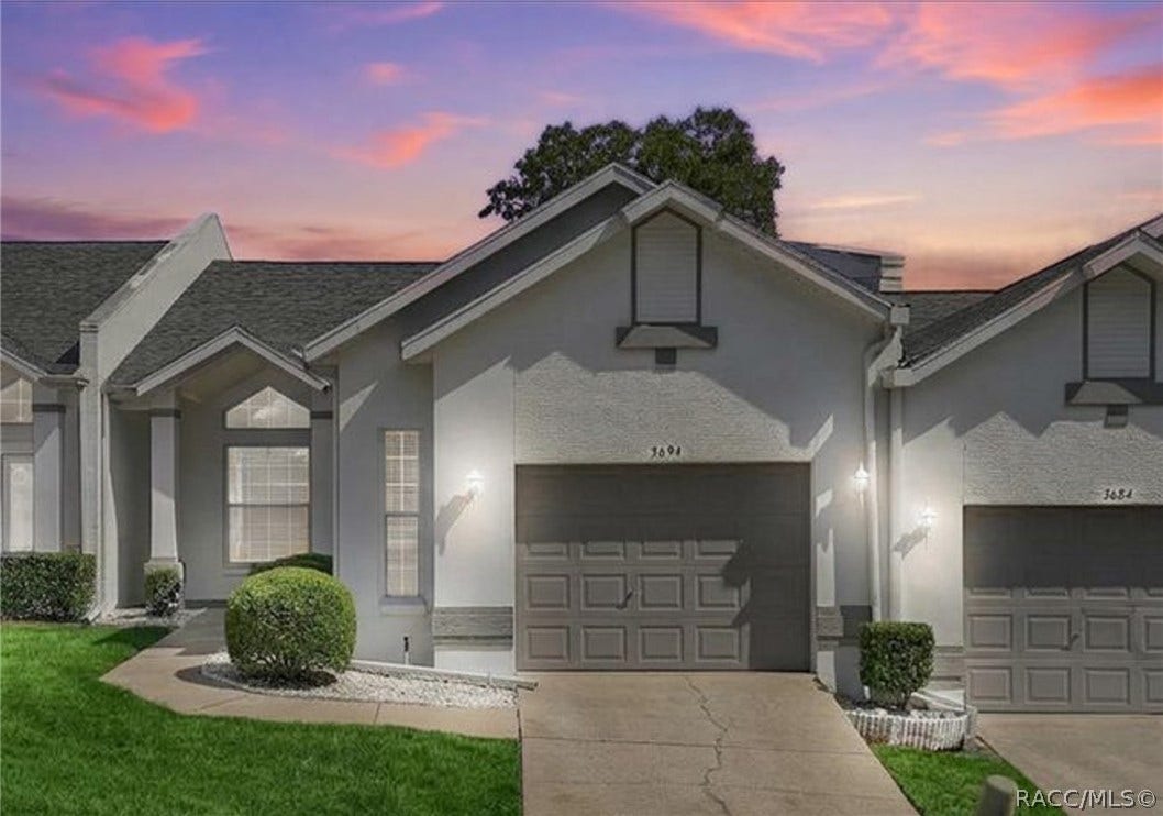 3694 S Belgrave Drive, Inverness, FL 34452 2/2/1 in Royal Oaks