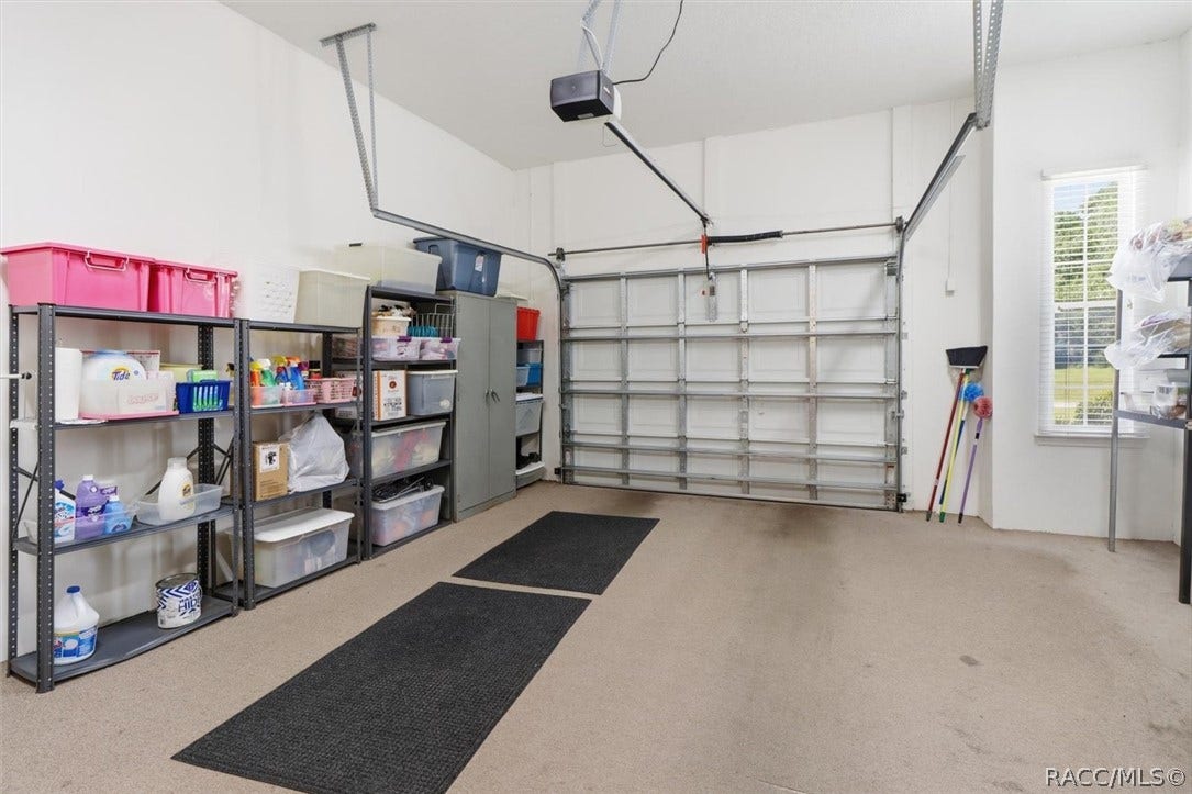 3694 S Belgrave Drive, Inverness, FL 34452 1- car garage