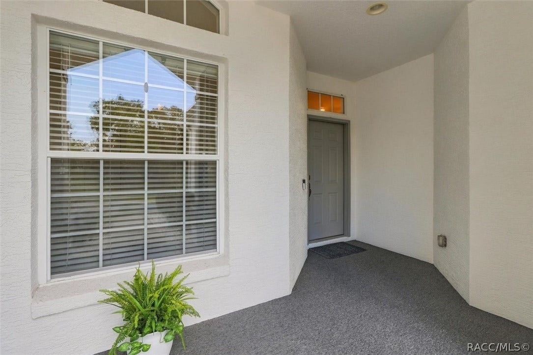 3694 S Belgrave Drive, Inverness, FL 34452 Front Entrance