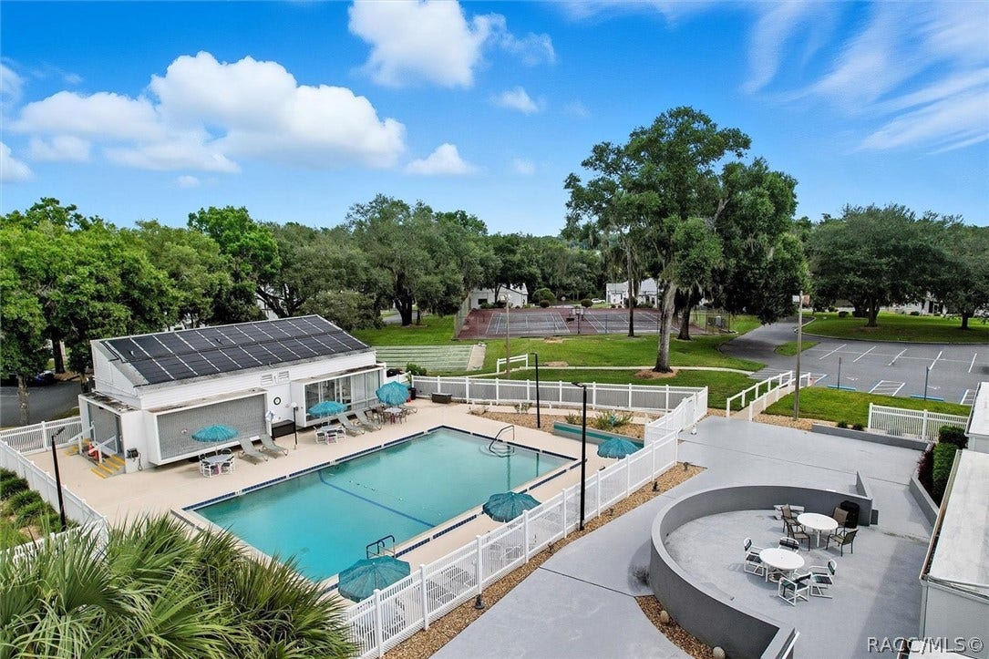 3694 S Belgrave Drive, Inverness, FL 34452 Community Pool