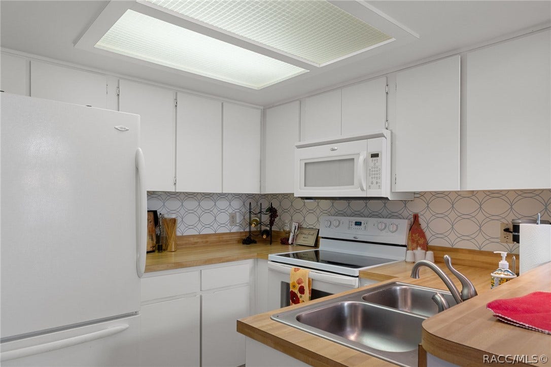 Light & Bright Kitchen