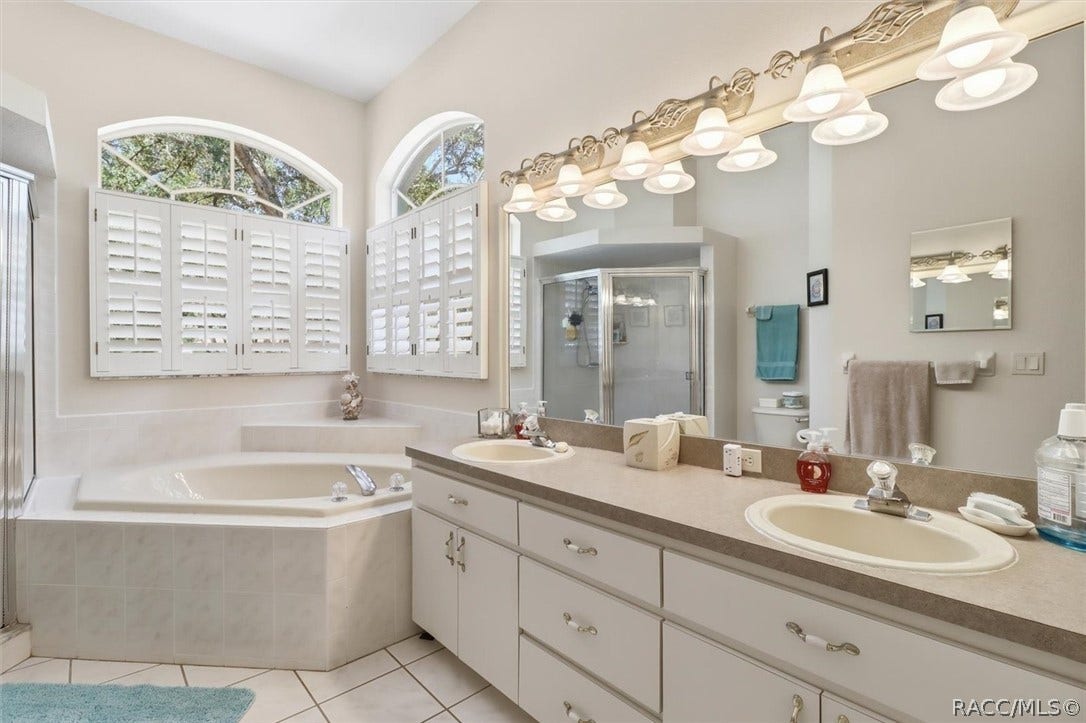 80 Oak Village Boulevard, Homosassa, FL 34446 Primary Bath with dual sinks