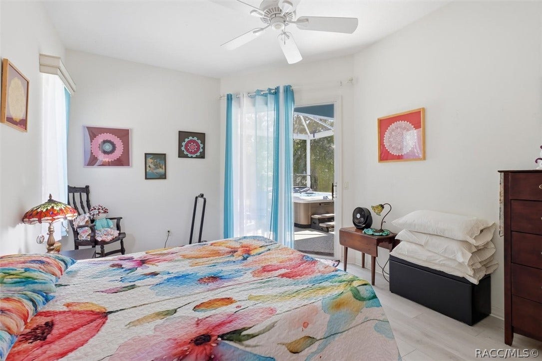 80 Oak Village Boulevard, Homosassa, FL 34446 High ceilings