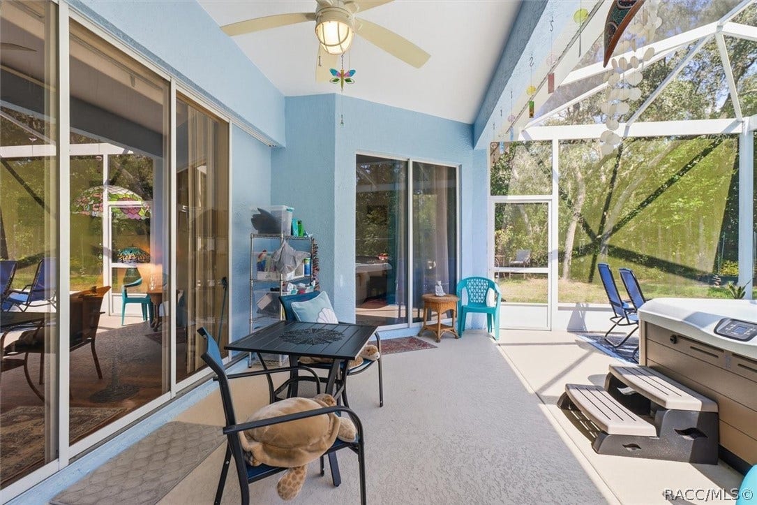 80 Oak Village Boulevard, Homosassa, FL 34446 Lanai