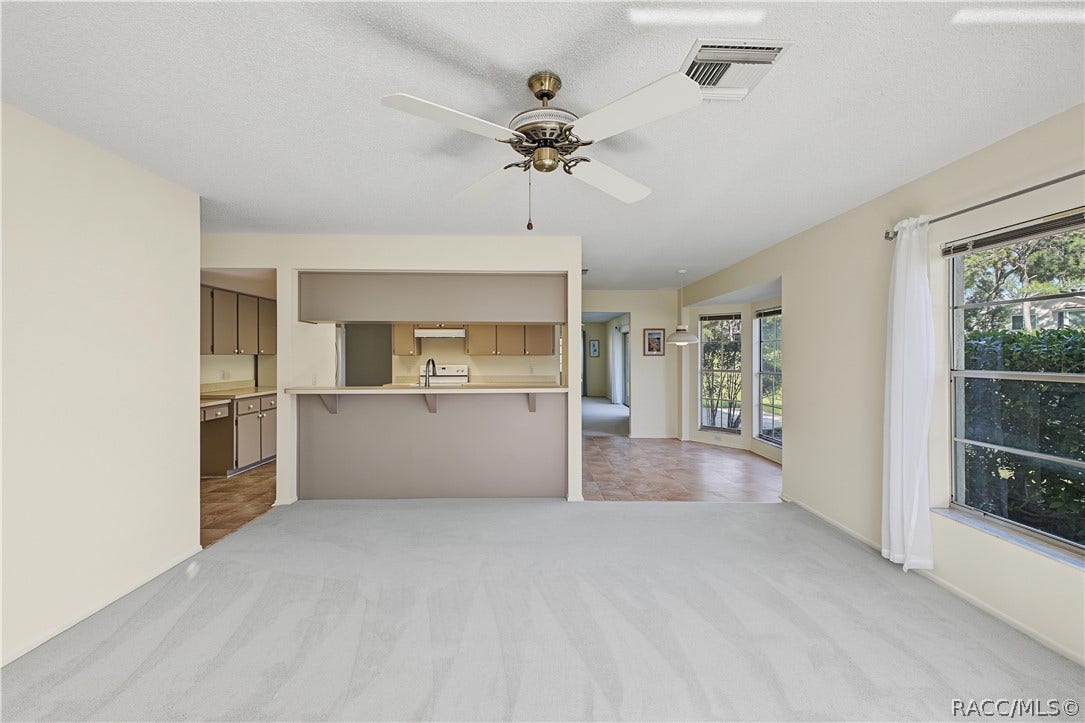 7103 Crown Oaks Drive, Spring Hill, FL 34606