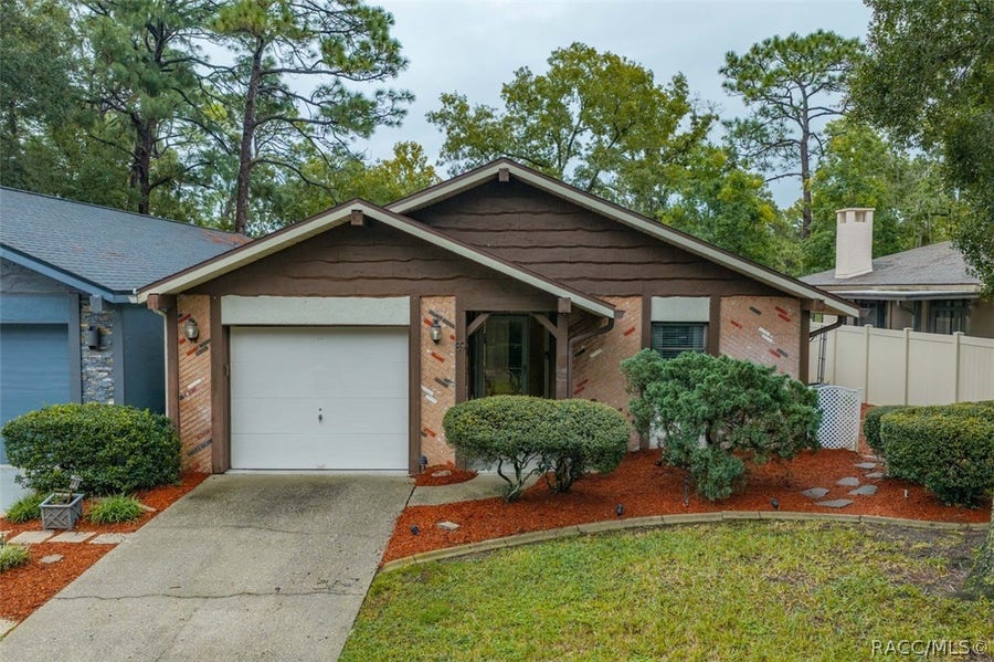 Property photo for 89 Golfview Drive, Homosassa, FL