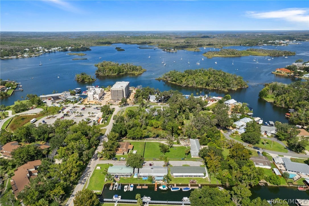 149 & 151 SE Paradise Point Road, Crystal River, FL 34429 149 & 151 SE Paradise Point Road, Crystal River, FL 34429