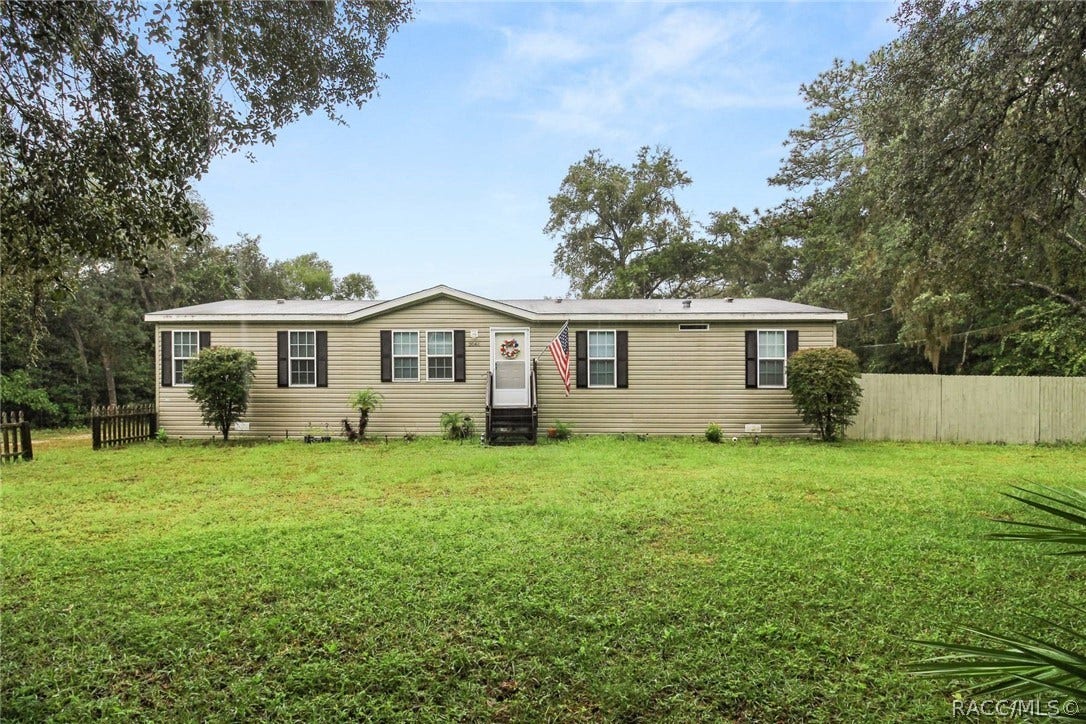 2061 E Mary Lue Street, Inverness, FL 34453 2061 E Mary Lue Street, Inverness, FL 34453