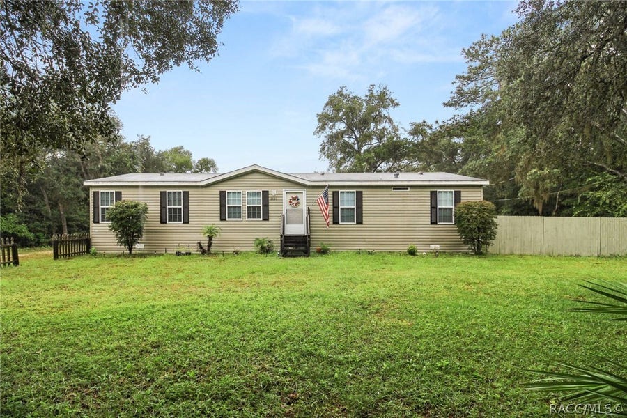 Property photo for 2061 E Mary Lue Street, Inverness, FL