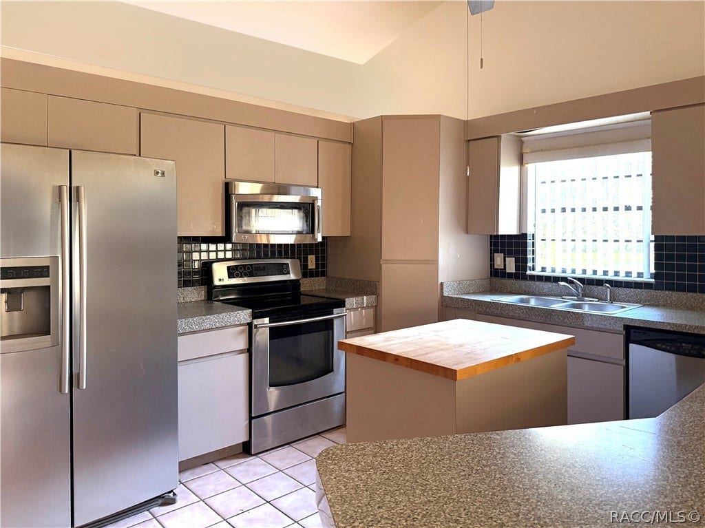 6135 W Pine Ridge Boulevard, Beverly Hills, FL 34465 6135 W Pine Ridge Boulevard, Beverly Hills, FL 34465