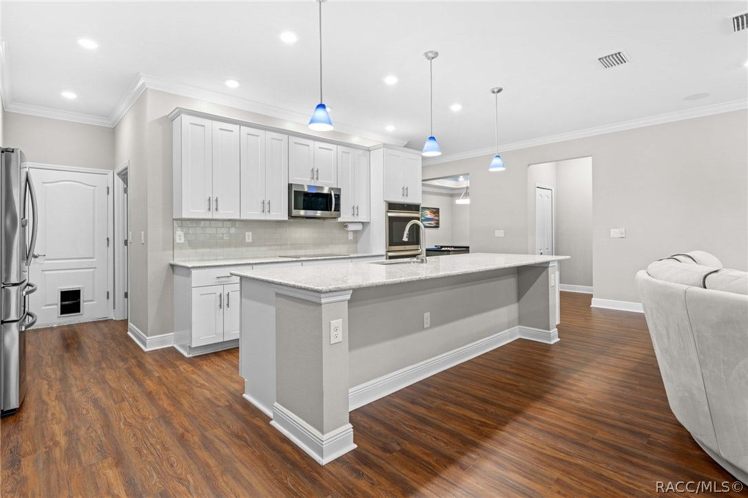16 Elder Court E, Homosassa, FL 34446