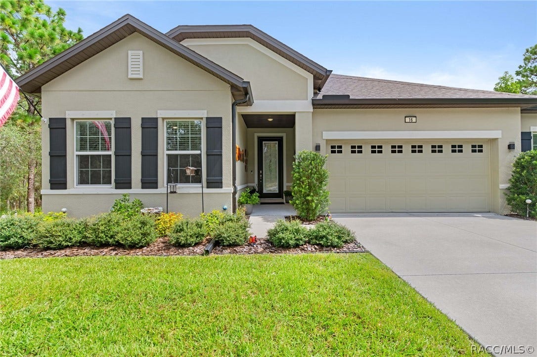 16 Elder Court E, Homosassa, FL 34446