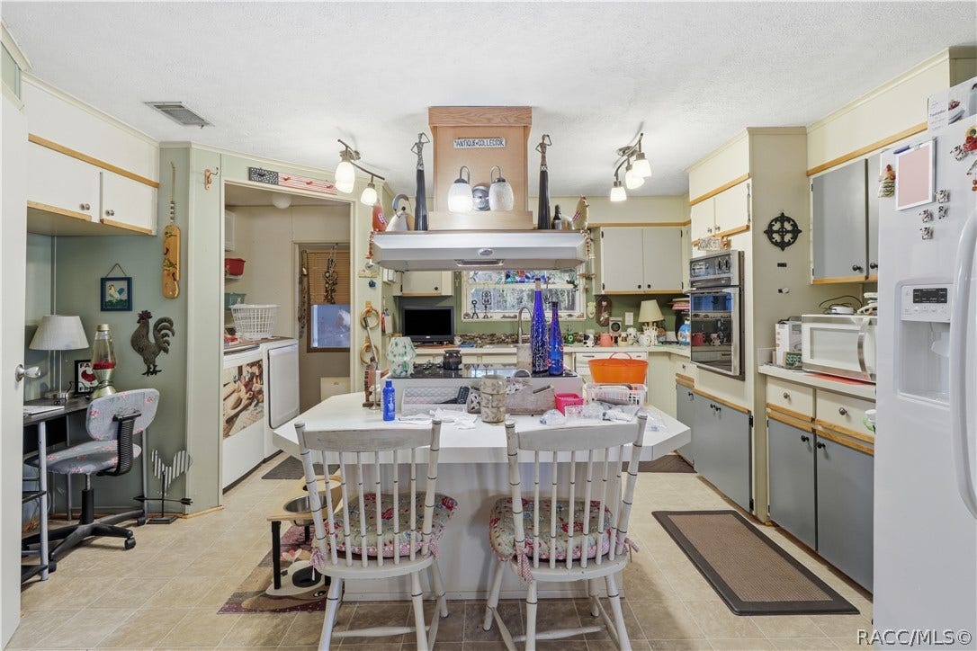 5650 W State Street, Homosassa, FL 34446 5650 W State Street, Homosassa, FL 34446