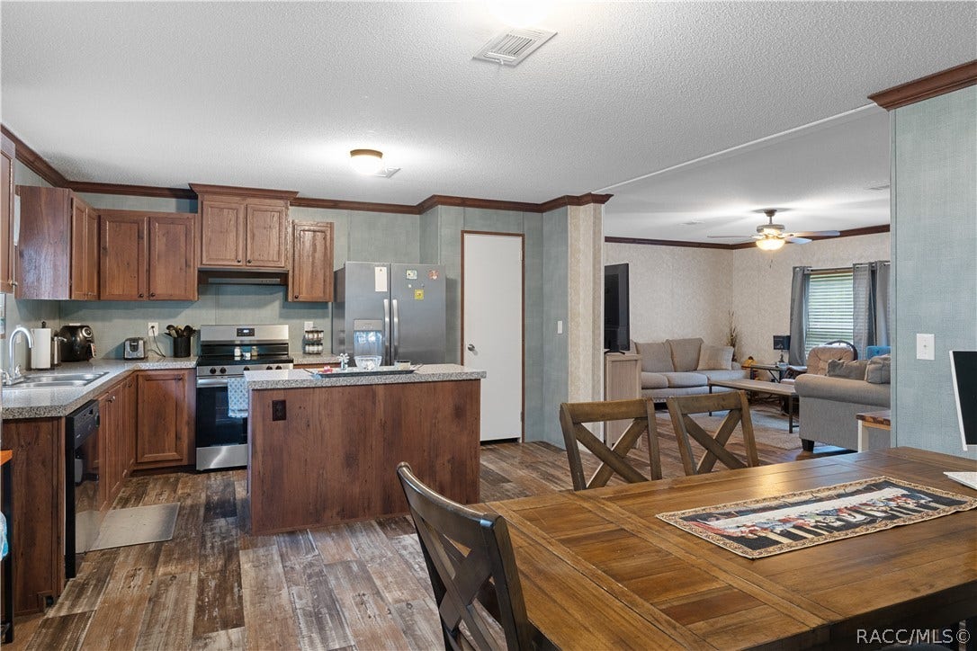 6983 W Cyrus Street, Crystal River, FL 34428 6983 W Cyrus Street, Crystal River, FL 34428