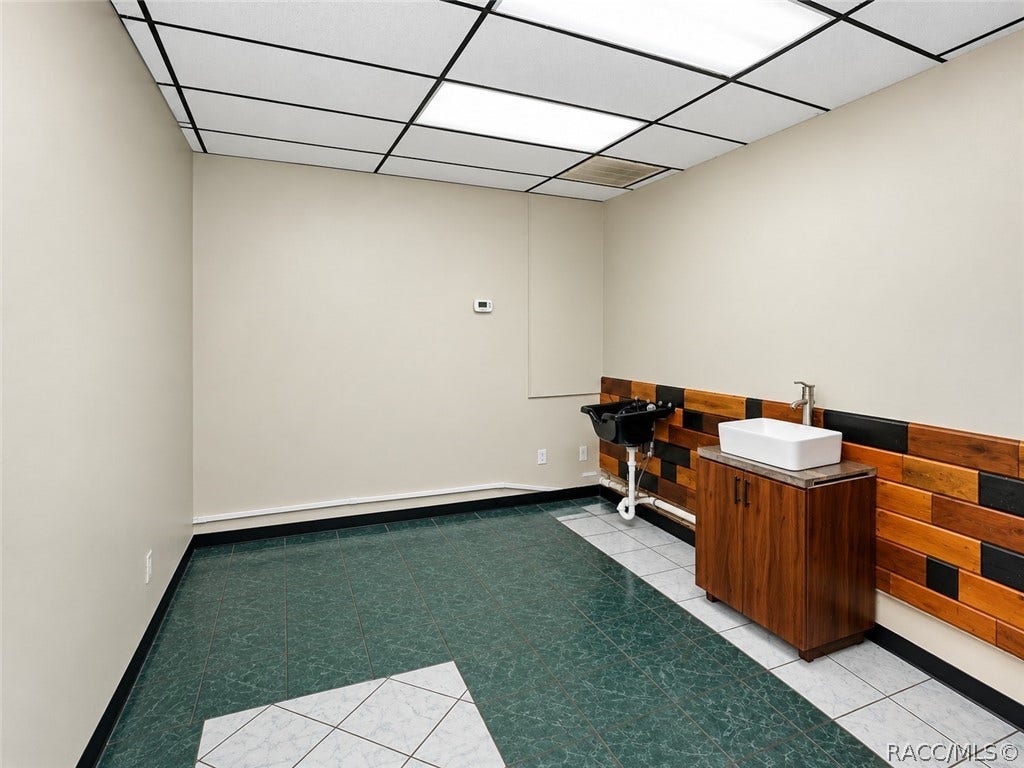 926 N Suncoast Boulevard, Crystal River, FL 34429 926 N Suncoast Boulevard, Crystal River, FL 34429