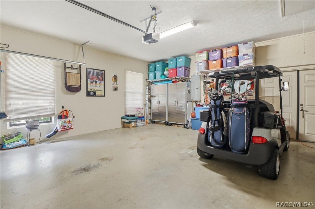 3390 N Bent Tree Point, Lecanto, FL 34461 3390 N Bent Tree Point, Lecanto, FL 34461