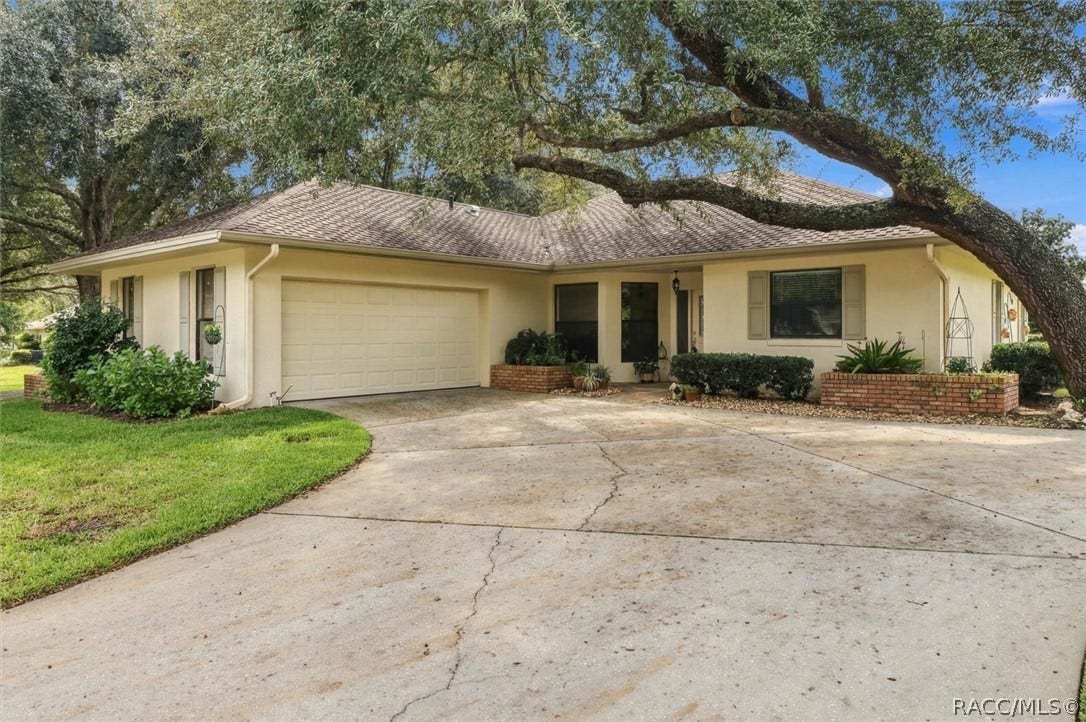3390 N Bent Tree Point, Lecanto, FL 34461 3390 N Bent Tree Point, Lecanto, FL 34461