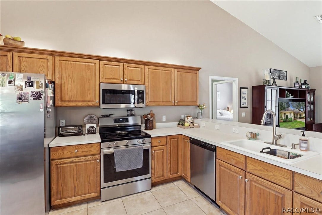 3390 N Bent Tree Point, Lecanto, FL 34461 3390 N Bent Tree Point, Lecanto, FL 34461