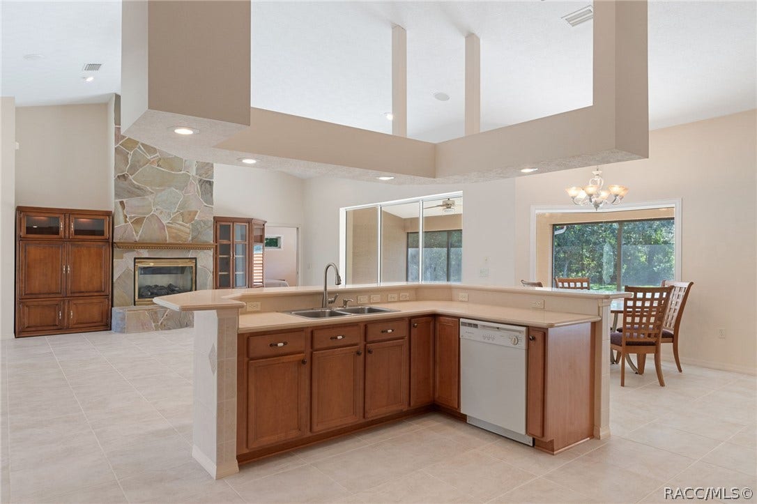 5839 N Carnation Drive, Beverly Hills, FL 34465 5839 N Carnation Drive, Beverly Hills, FL 34465