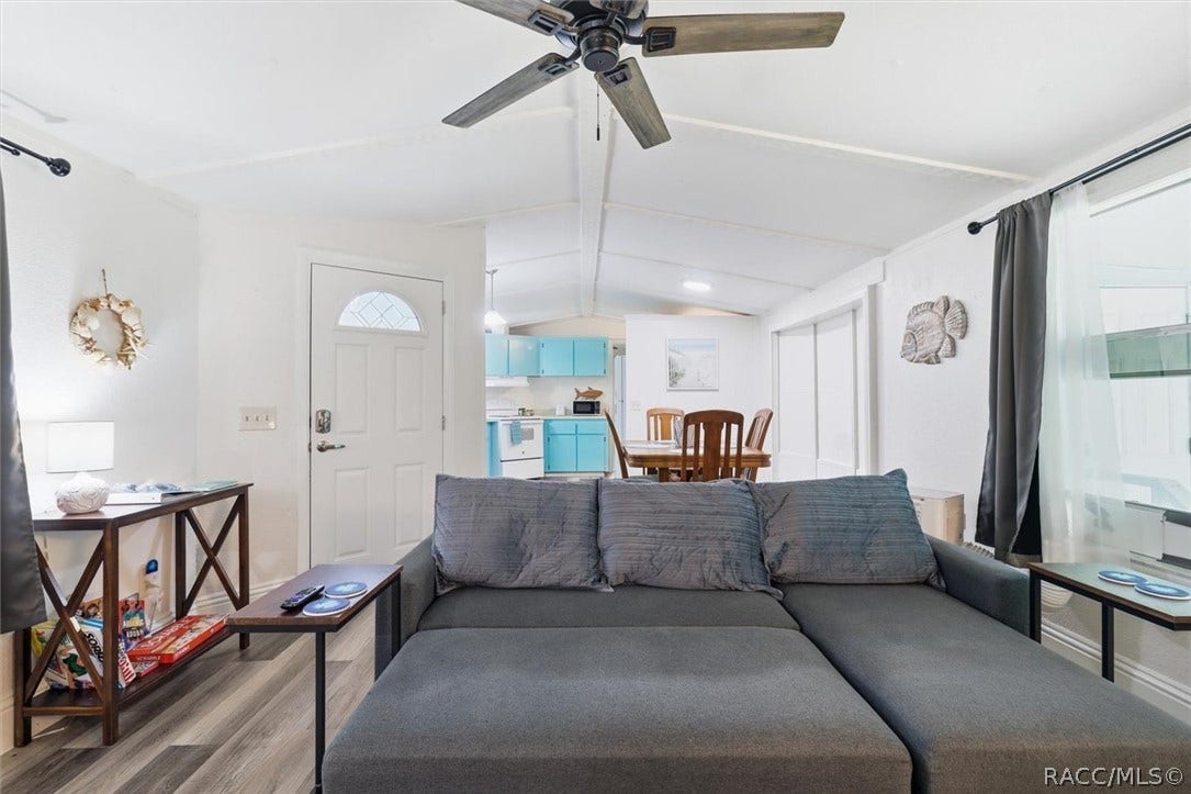 8011 W Fern Place, Homosassa, FL 34448 8011 W Fern Place, Homosassa, FL 34448