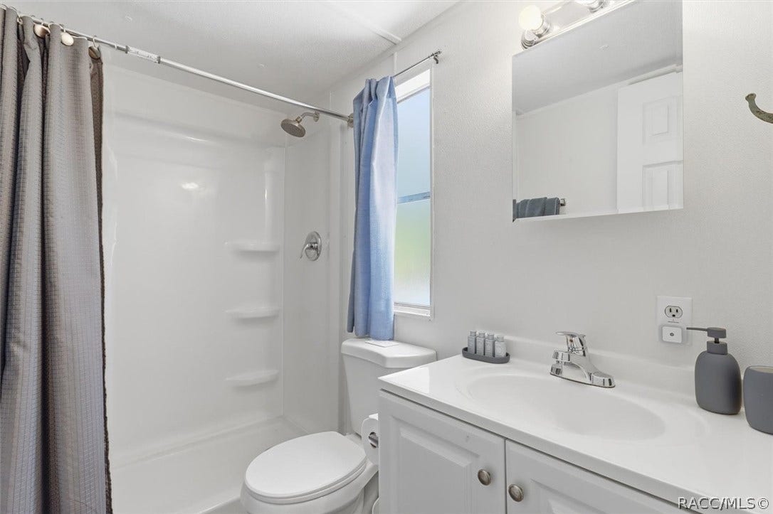 8011 W Fern Place, Homosassa, FL 34448 8011 W Fern Place, Homosassa, FL 34448