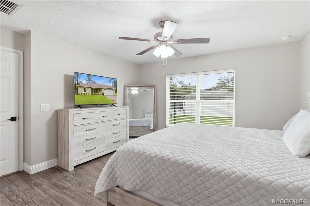 8275 N Creek Way, Citrus Springs, FL 34434 8275 N Creek Way, Citrus Springs, FL 34434