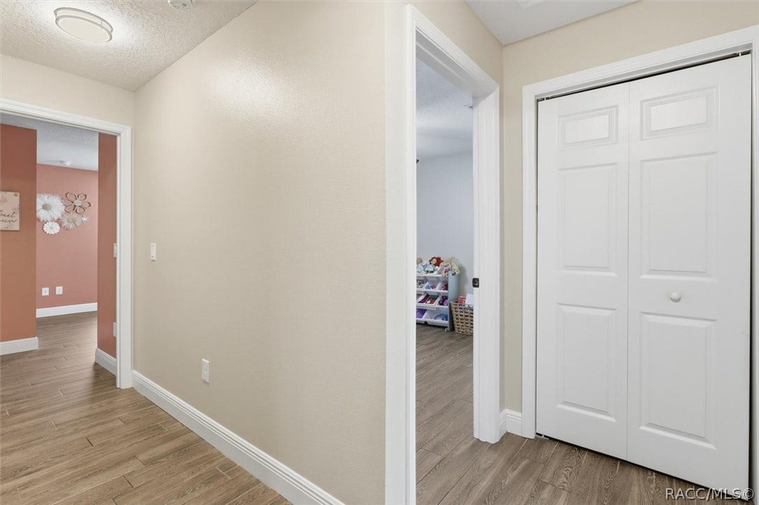 8275 N Creek Way, Citrus Springs, FL 34434 8275 N Creek Way, Citrus Springs, FL 34434