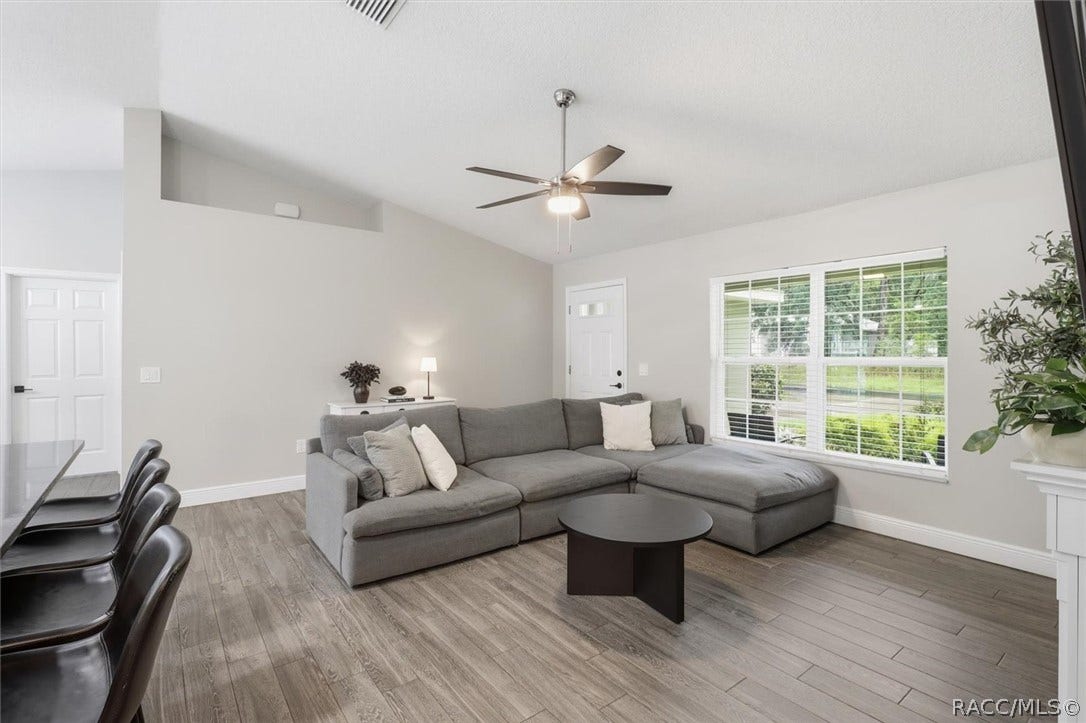 8275 N Creek Way, Citrus Springs, FL 34434 8275 N Creek Way, Citrus Springs, FL 34434